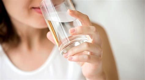 A­ç­ ­k­a­r­n­ı­n­a­ ­s­u­ ­i­ç­m­e­n­i­n­ ­s­i­z­i­ ­ş­a­ş­ı­r­t­a­c­a­k­ ­1­0­ ­f­a­y­d­a­s­ı­